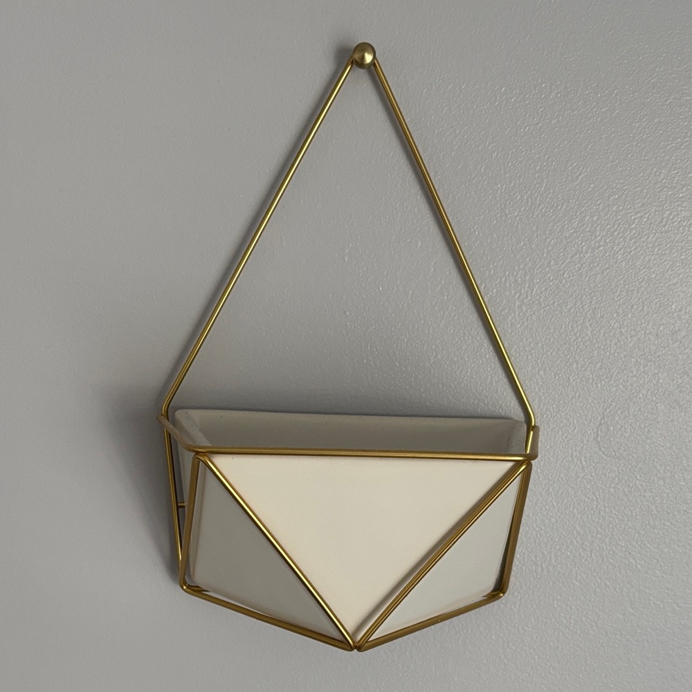Geometric Hanging Wall Planters in White and Gold - Set of 2 - Picture 2 of 4